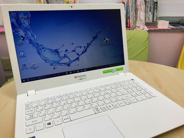 ゲートウェイ　ノートPC Windows10 Home NE573