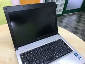 NECノートパソコン：PC-VK10EBBCB Windows7