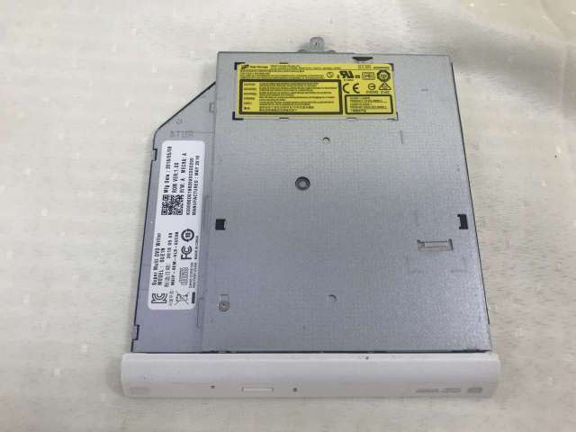 DVDスーパーマルチドライブ　GUE1N　9.5mm厚 SATA接続 内蔵型 ウルトラスリム　【中古】 